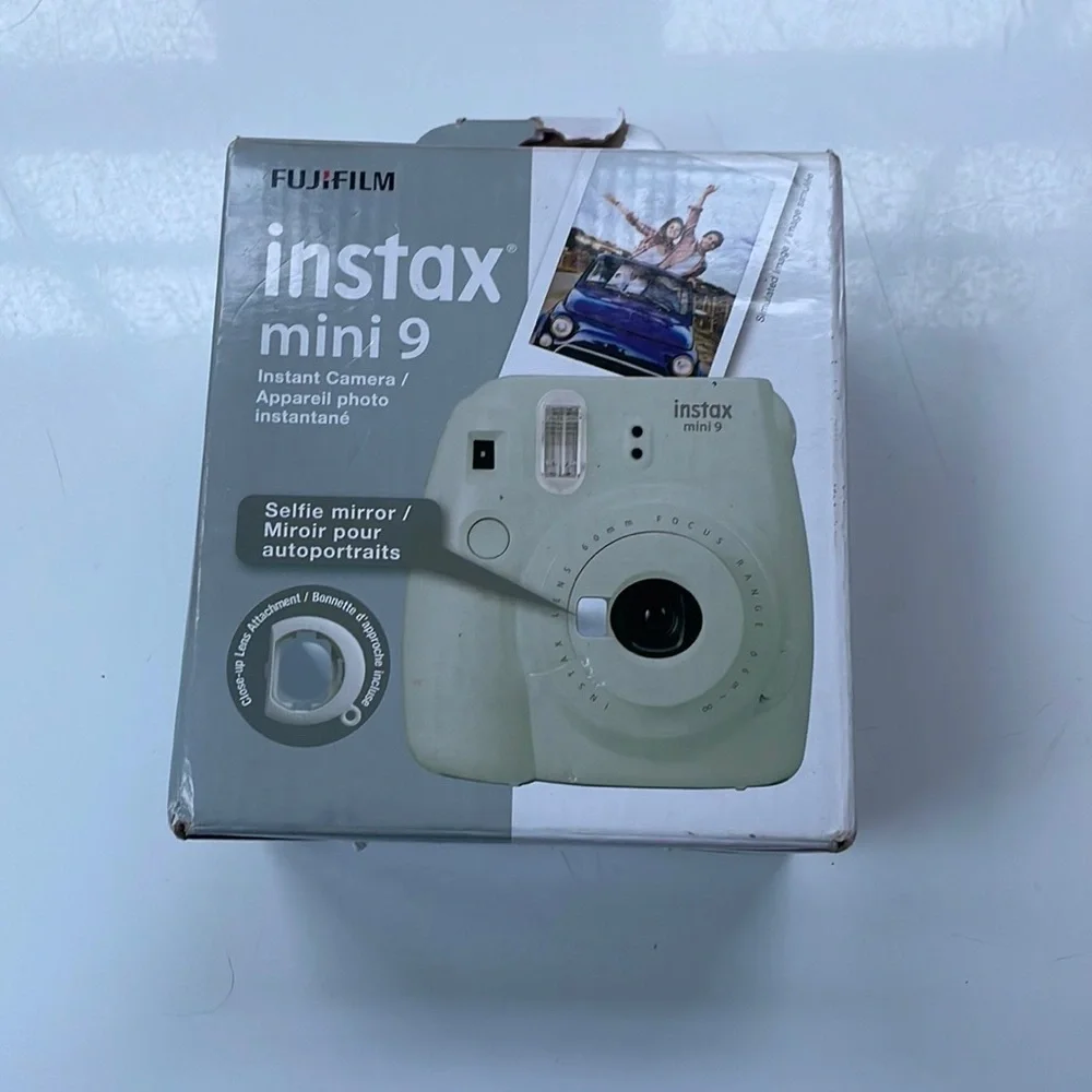 Fujifilm Instax Mini 9 instant camera in smoky white Nwb